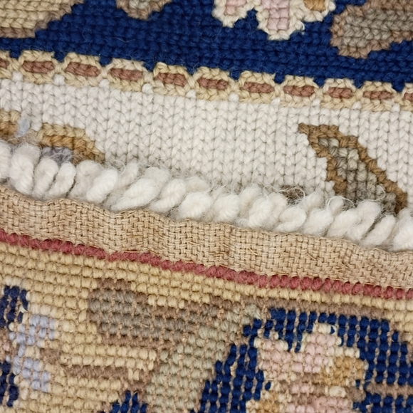 Floral Patterned Handwoven Woolen Tapestry Rugs, Vintage - Picture 9 of 13